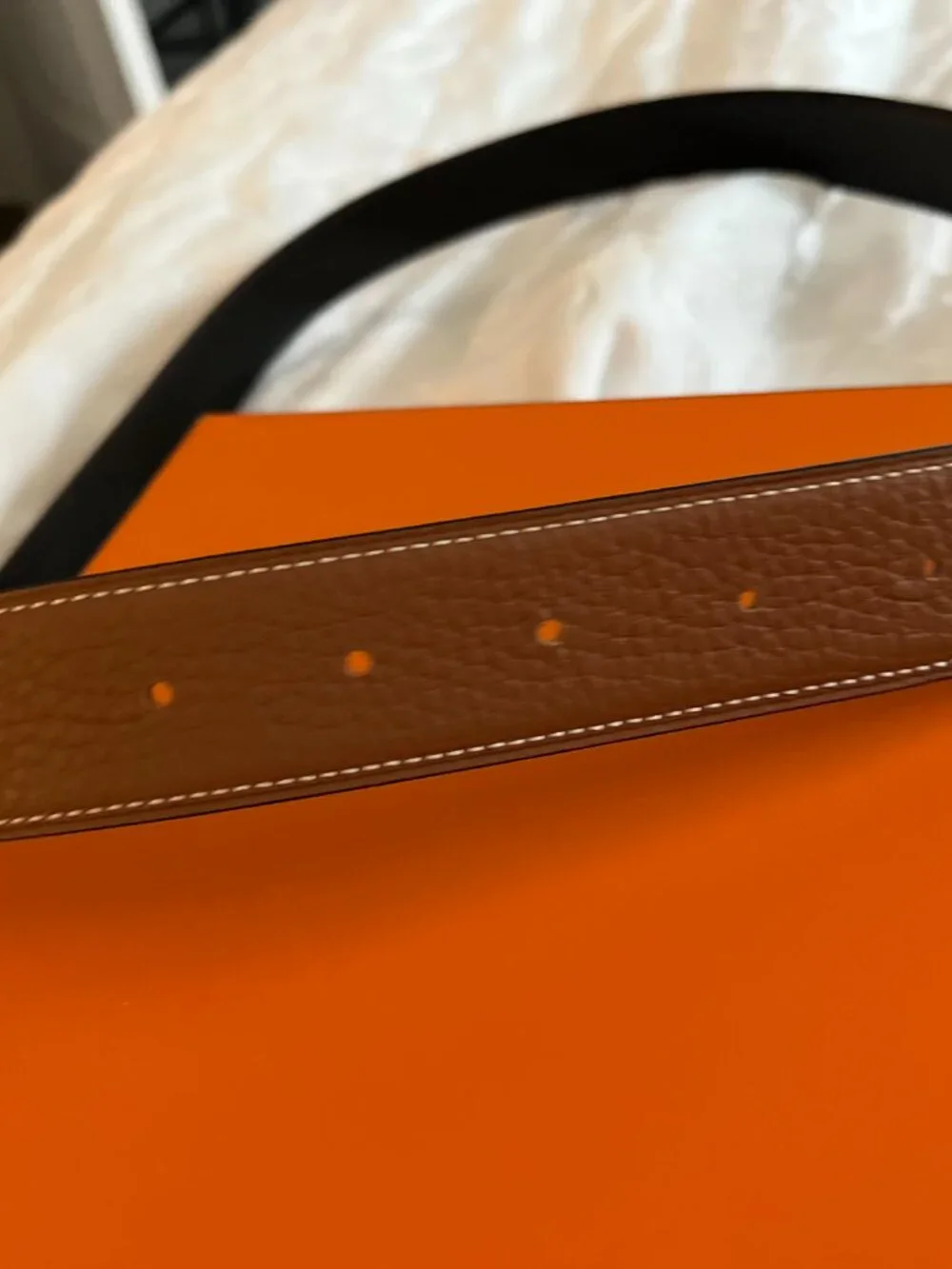 Authentic Hermès H au Carré reversible leather belt